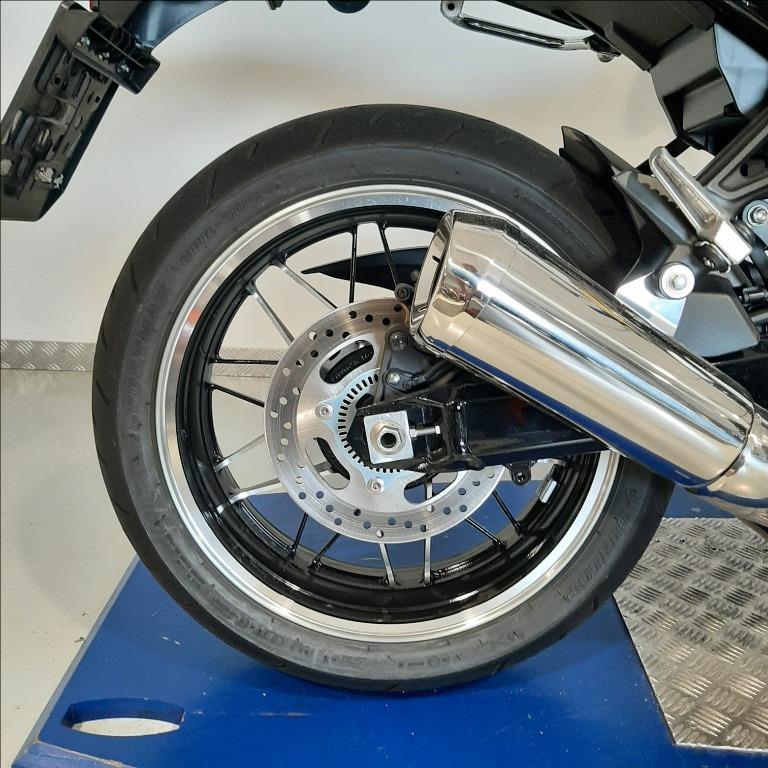 KAWASAKI Z 900 RS Yellow Ball Edition