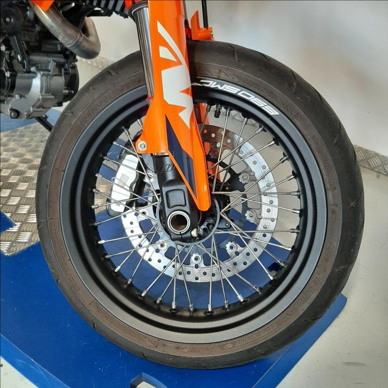 KTM 690 SMC -R
