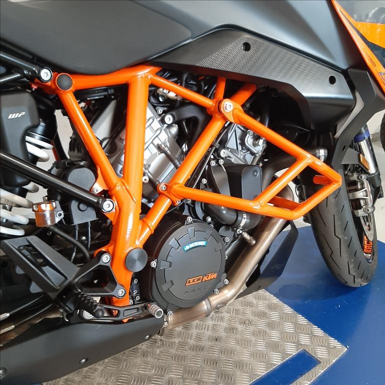 KTM 1290 Super Duke GT