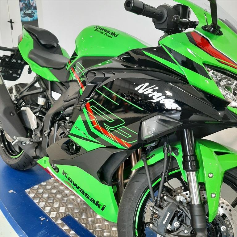 KAWASAKI Ninja ZX-4RR Abs