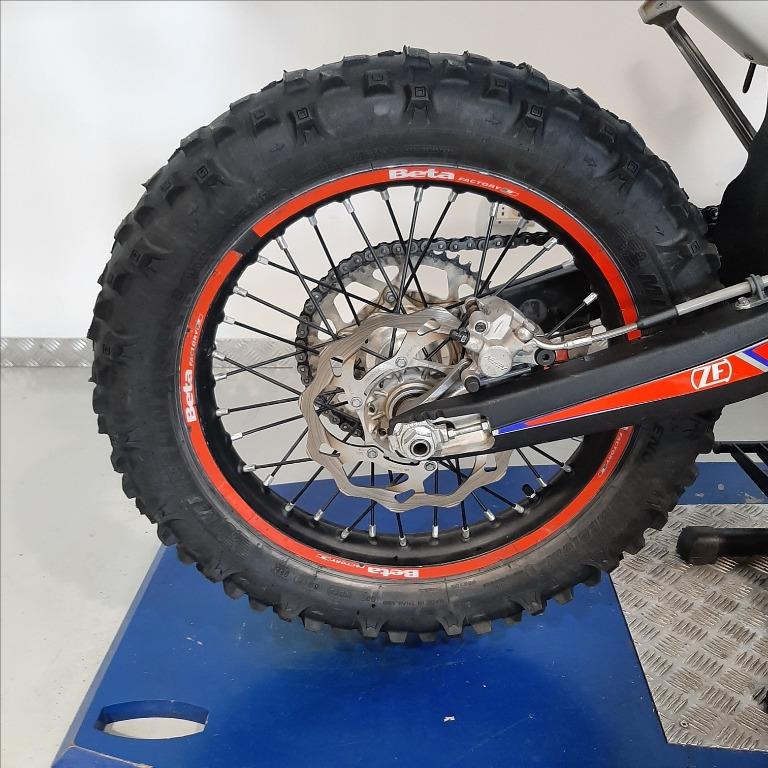 BETAMOTOR RR 350 4T Enduro 