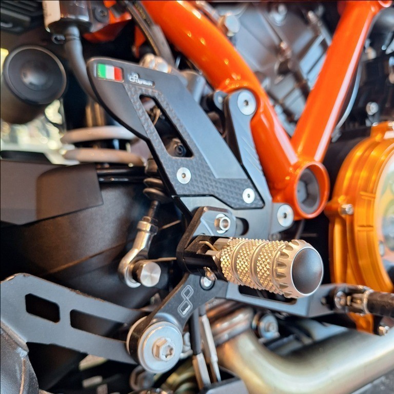 KTM 1390 Super Duke R EVO Abs