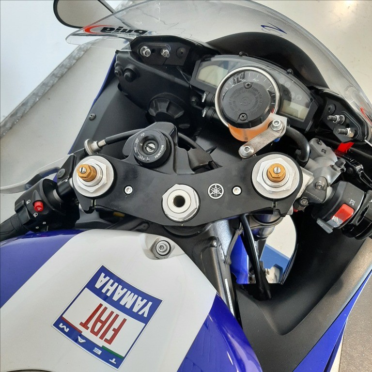 YAMAHA YZF R6 600 R