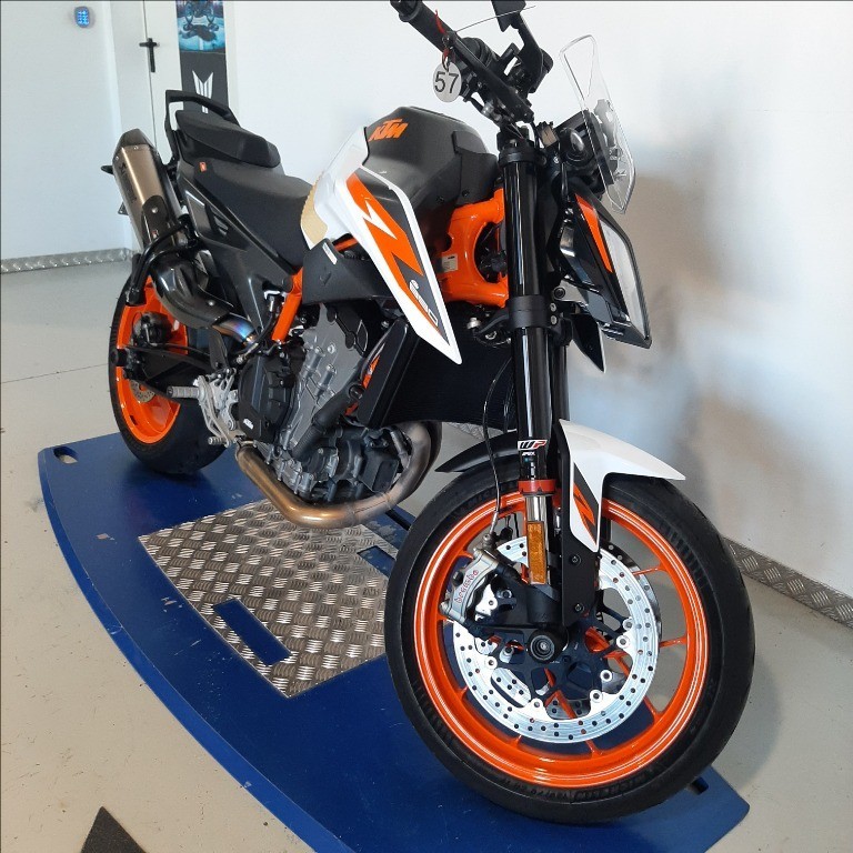 KTM 890 Duke R