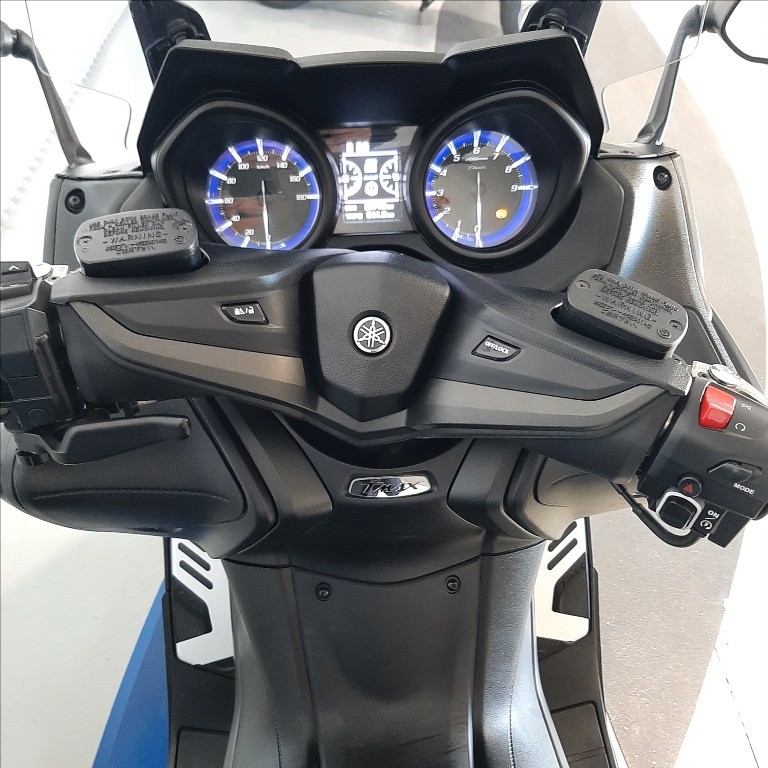 YAMAHA T-Max 560 Abs