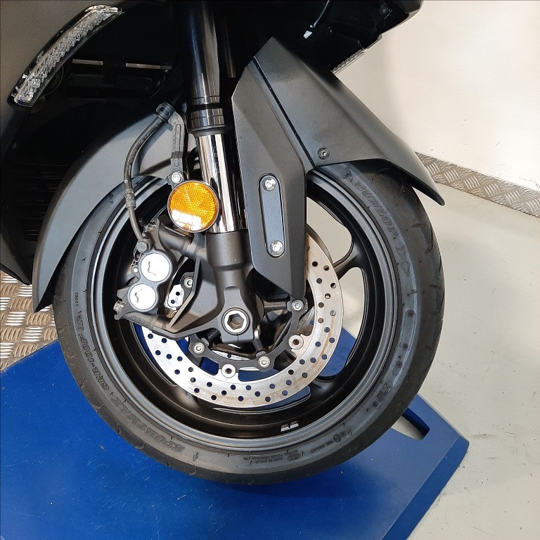 YAMAHA T-Max 560 Abs