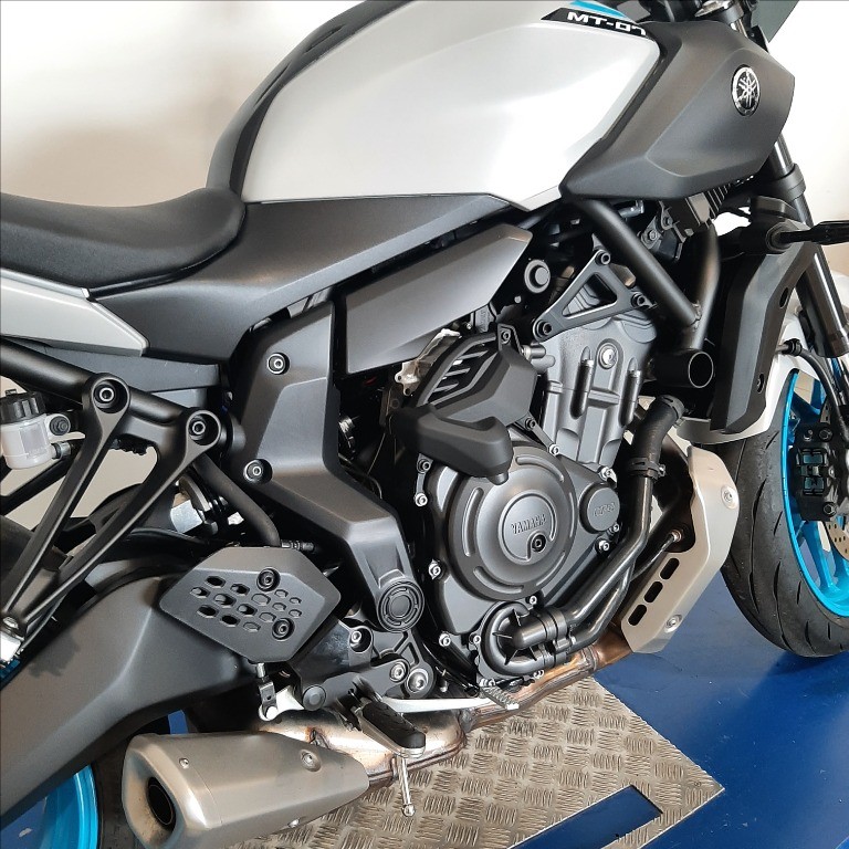YAMAHA MT-07 690 Y AMT Abs
