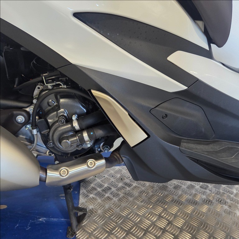 PIAGGIO Beverly 300 hpe abs-asr