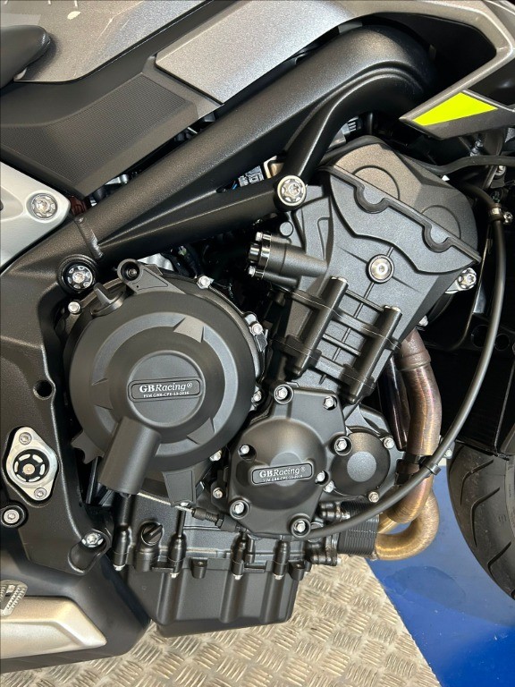 TRIUMPH Street Triple 765 R