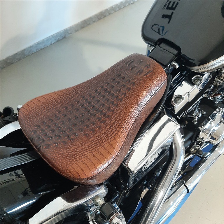 HARLEY-DAVIDSON Dyna Wide Glide 1449 FXDWG 1450