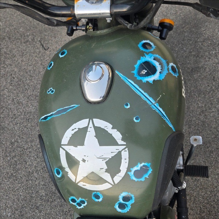 ROYAL ENFIELD Bullet 500 DLX Classic