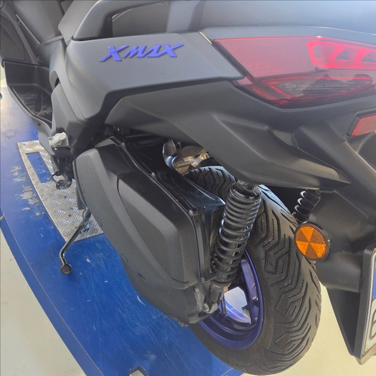 YAMAHA X-Max 300 Abs