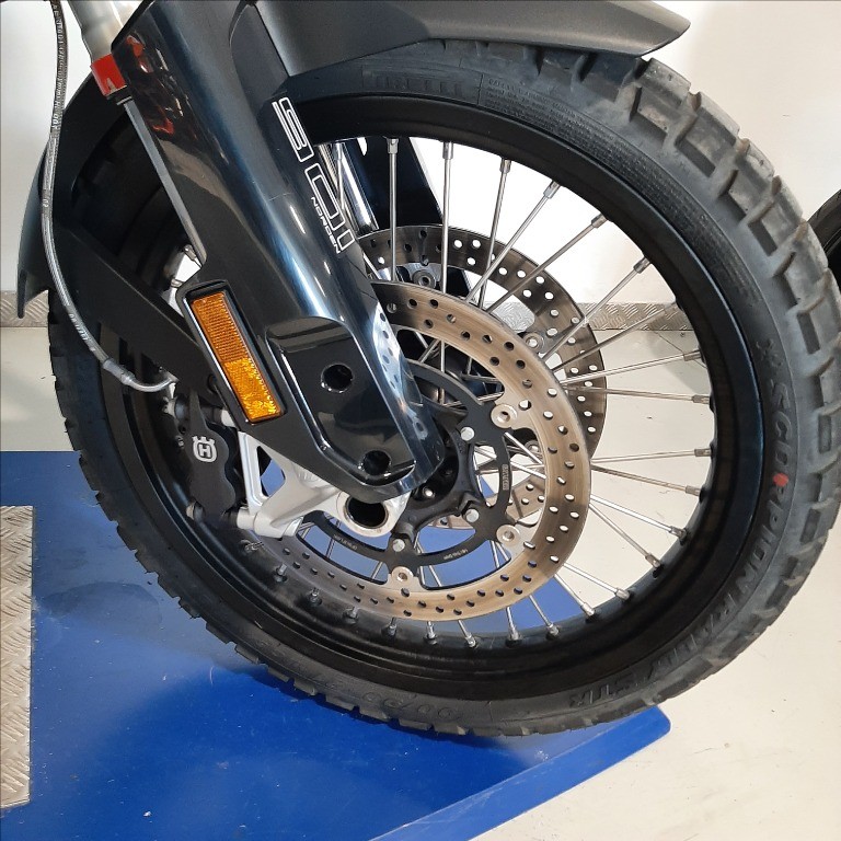 HUSQVARNA Norden 901 Expedition Abs