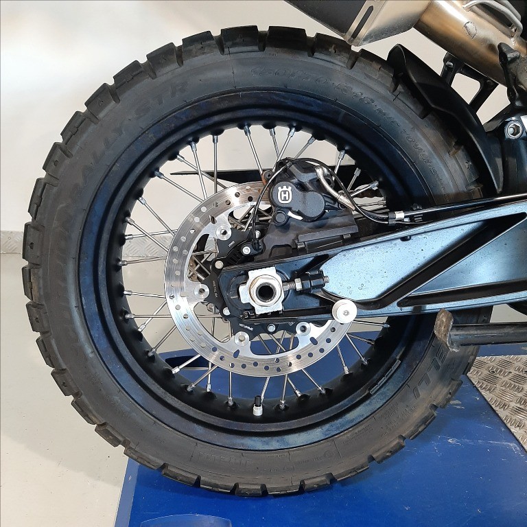 HUSQVARNA Norden 901 Expedition Abs