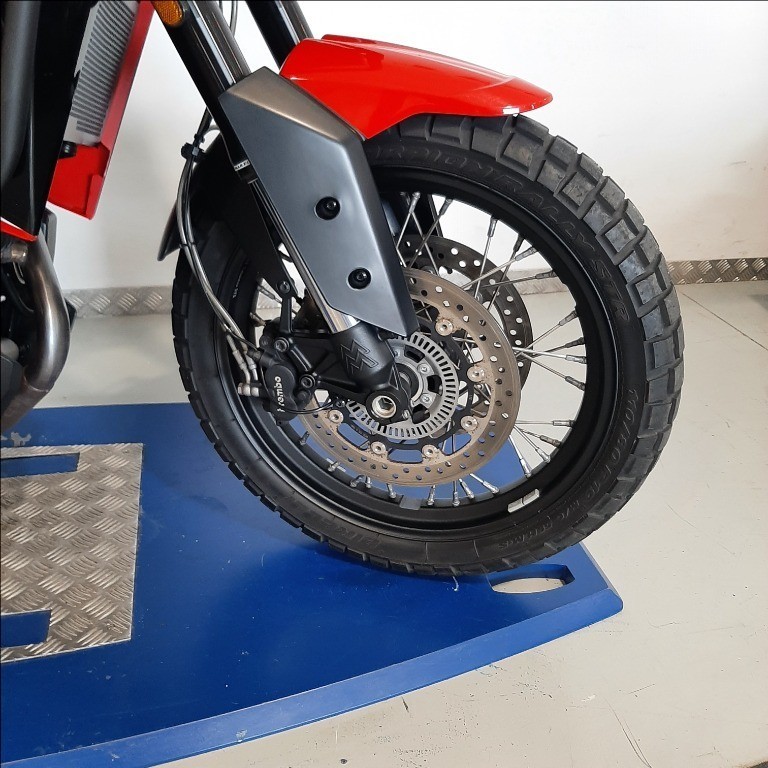 MOTO MORINI X Cape 650 cerchi a raggi Abs