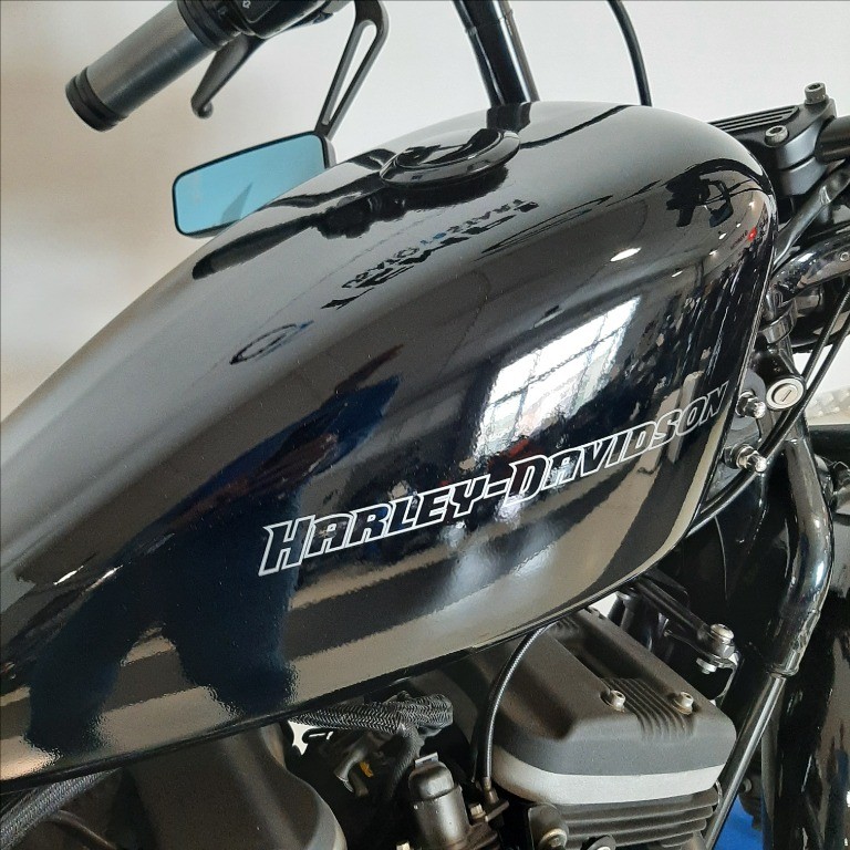HARLEY-DAVIDSON 883 Sportster Standard