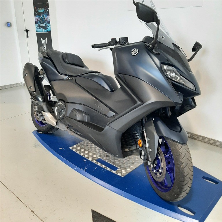 YAMAHA T-Max 560 Abs
