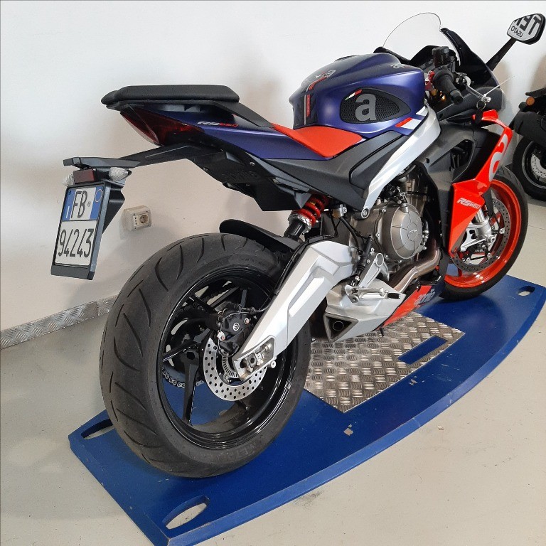 APRILIA RS 660 Abs
