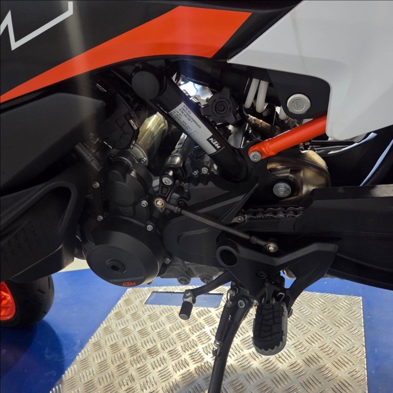 KTM 890 SMT Abs