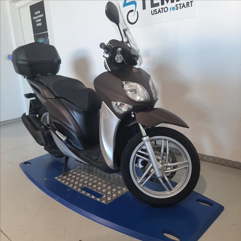 YAMAHA Xenter 150 