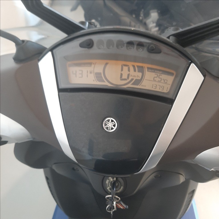 YAMAHA Xenter 150 