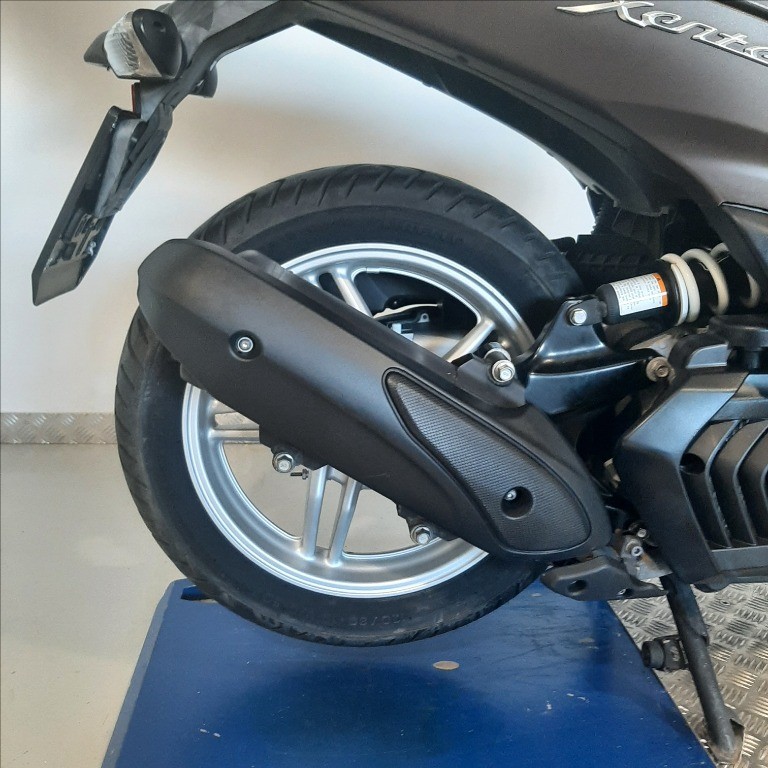 YAMAHA Xenter 150 