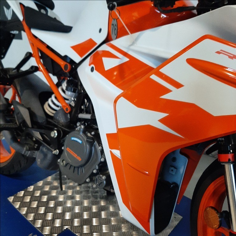 KTM 125 RC Abs