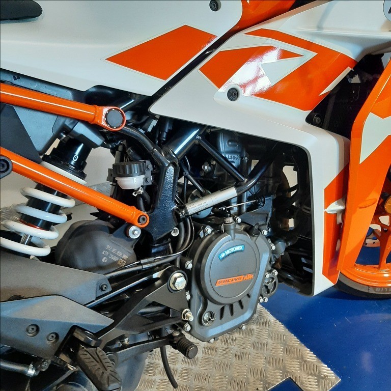 KTM 125 RC Abs