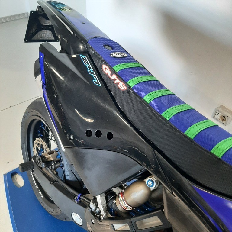 YAMAHA YZ 125 LC Monster
