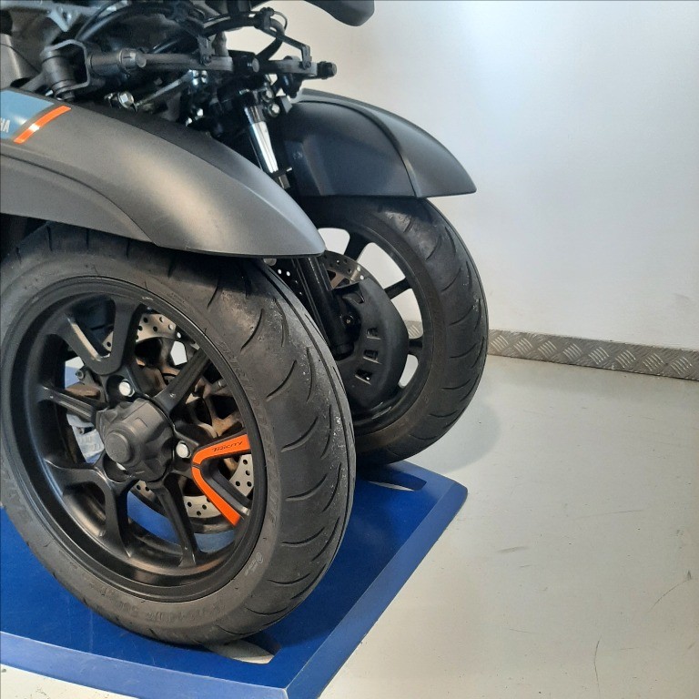 YAMAHA Tricity 300 Abs