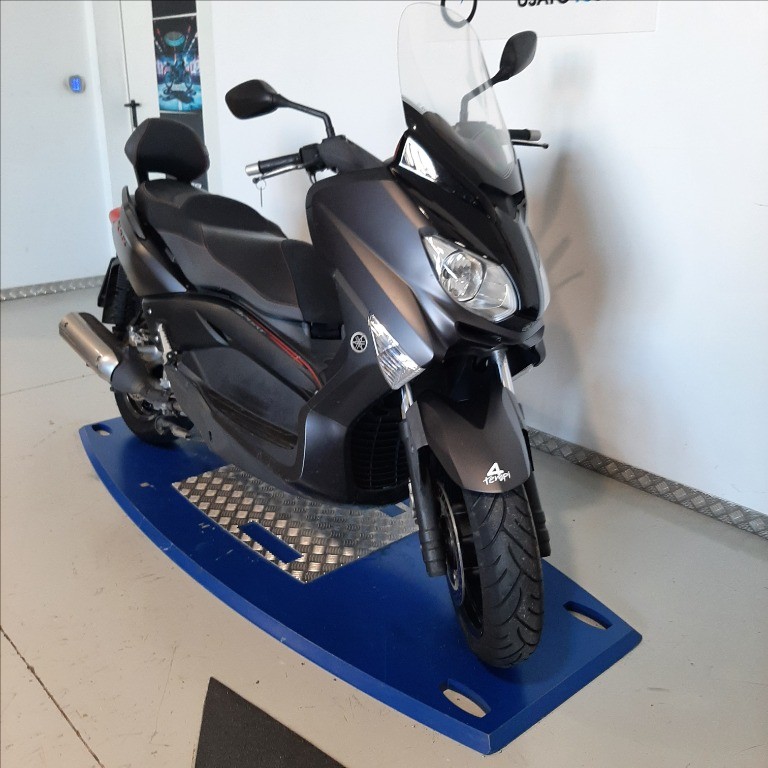 YAMAHA X-Max 250 Sport