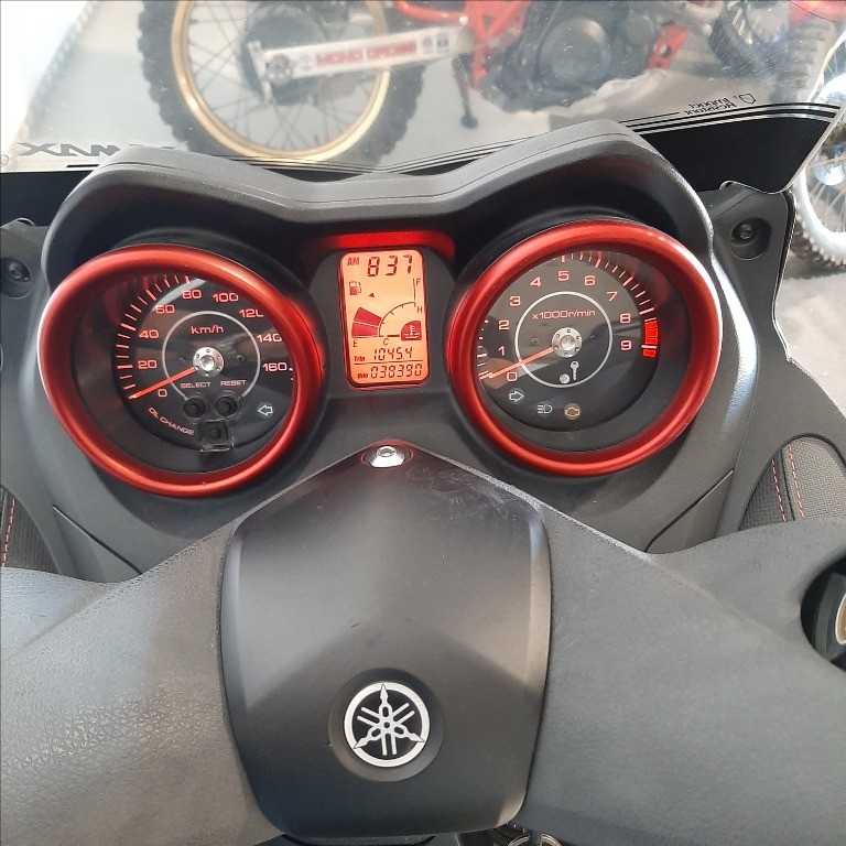 YAMAHA X-Max 250 Sport