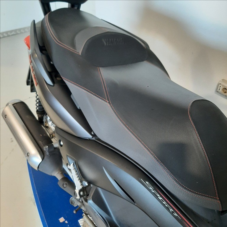 YAMAHA X-Max 250 Sport
