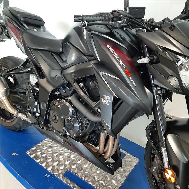 SUZUKI GSX-S 750 Abs
