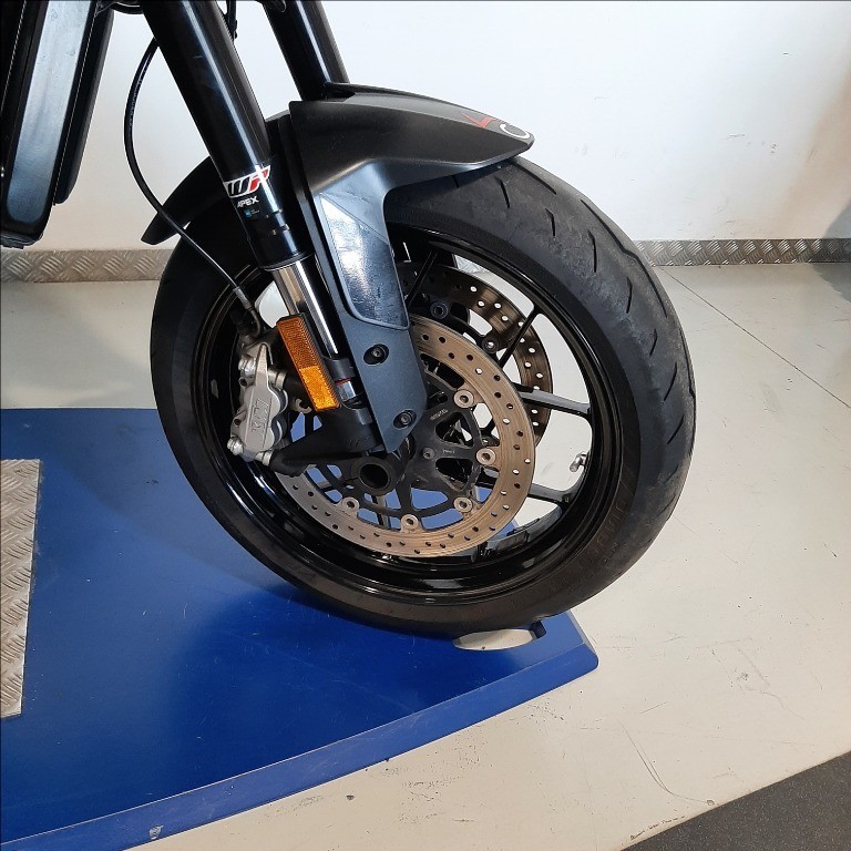 KTM 890 Duke 