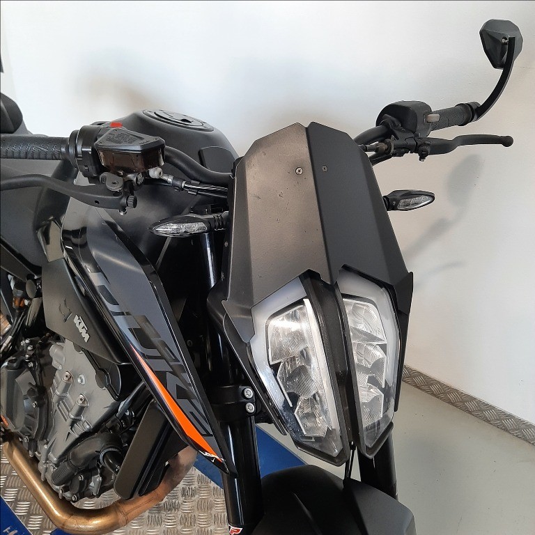 KTM 890 Duke 