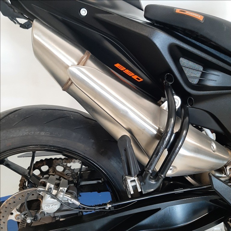 KTM 890 Duke 