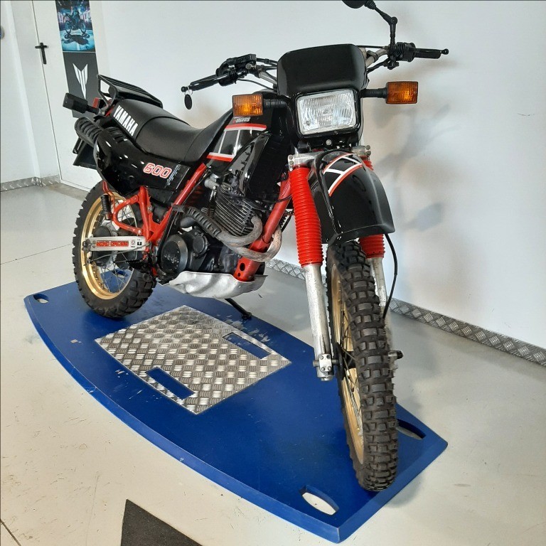 YAMAHA XT 600 K ()