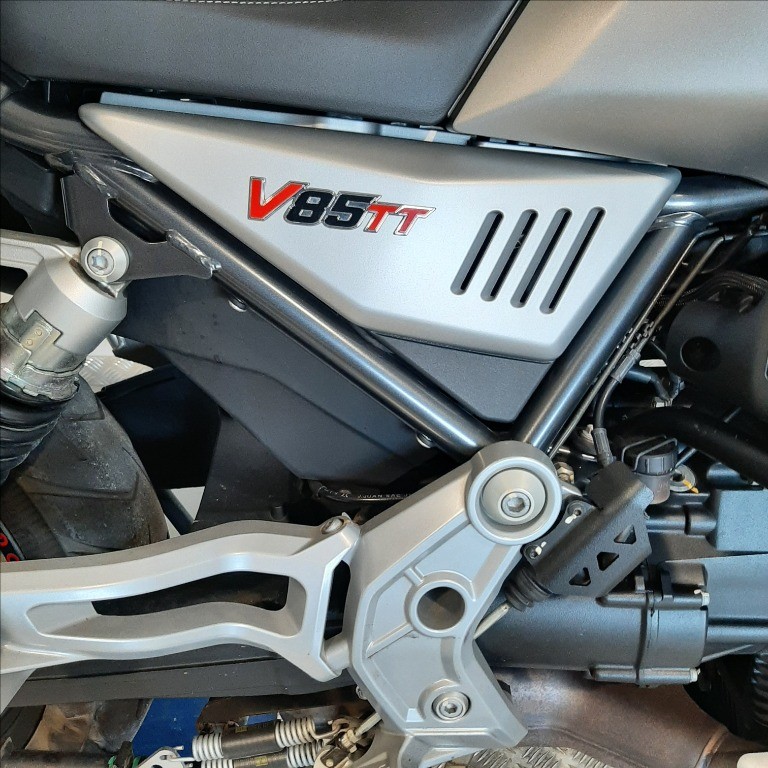 MOTO GUZZI V85 TT Abs