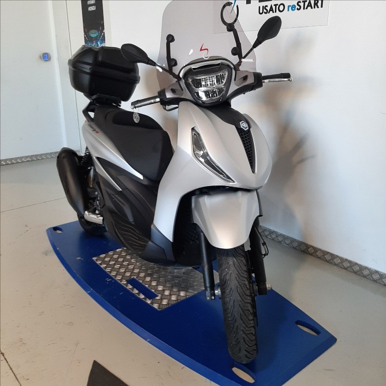 PIAGGIO Beverly 300 hpe S Abs-asr