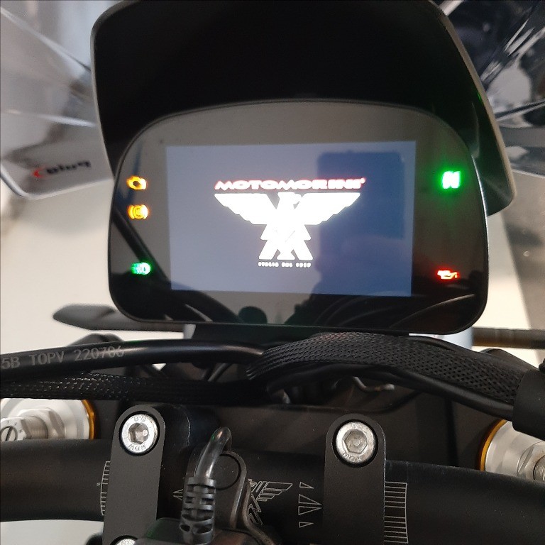 MOTO MORINI Seiemmezzo SCR 650 Abs