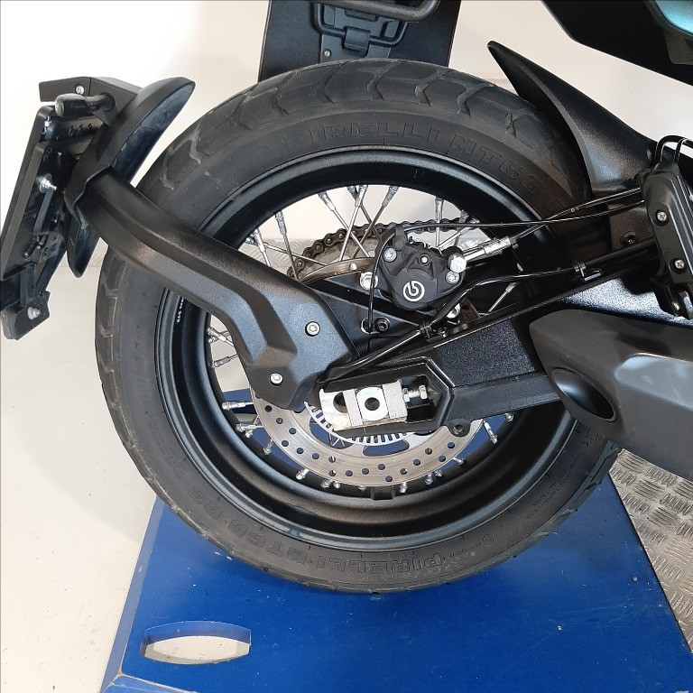 MOTO MORINI Seiemmezzo SCR 650 Abs