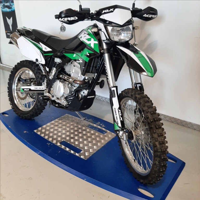 KAWASAKI KLX 250 