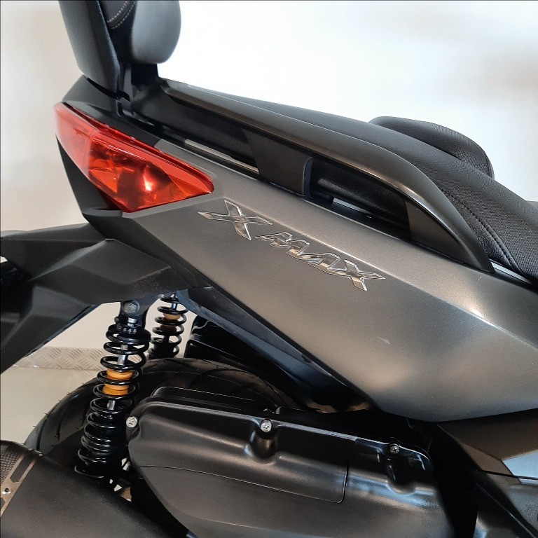 YAMAHA X-Max 400 