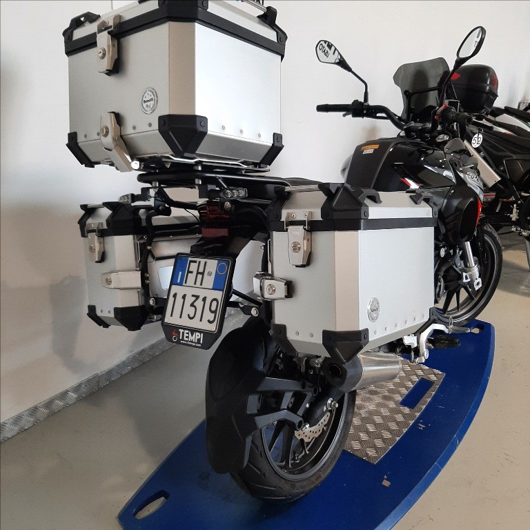 BENELLI TRK 251 E5