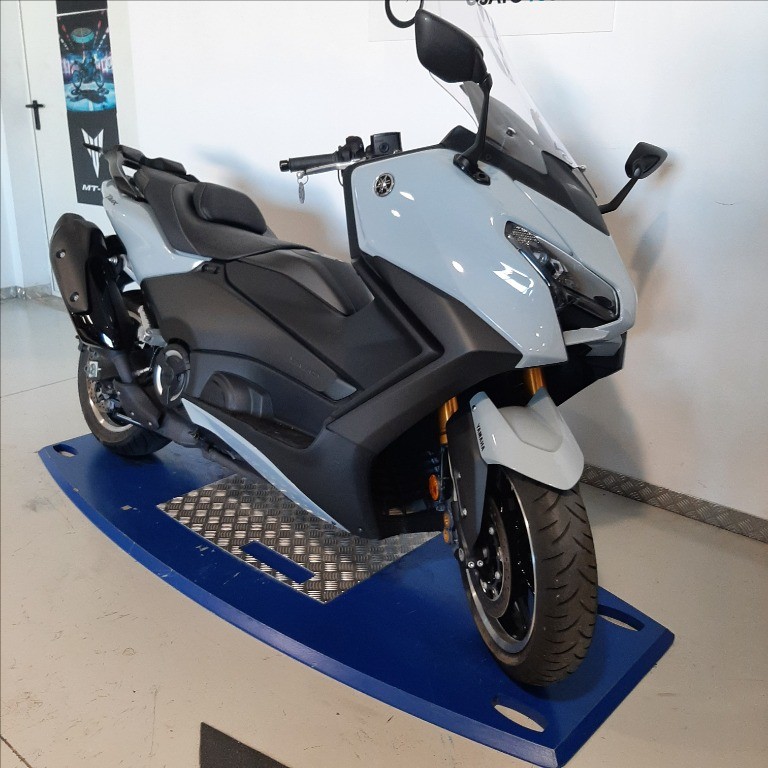 YAMAHA T-Max 560 Tech Abs