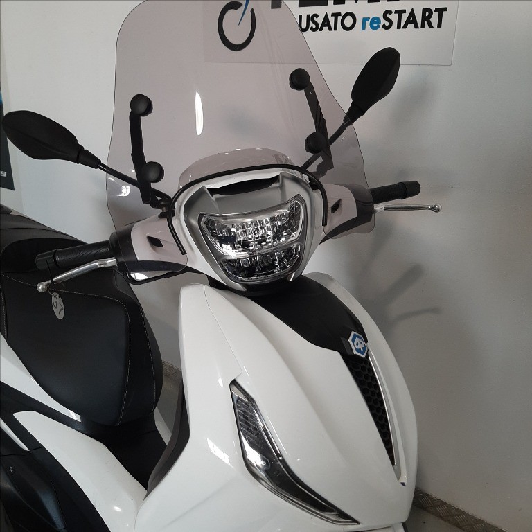 PIAGGIO Beverly 300 hpe abs-asr