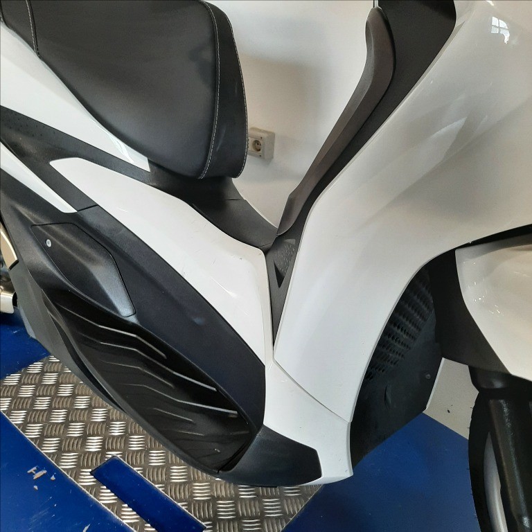 PIAGGIO Beverly 300 hpe abs-asr