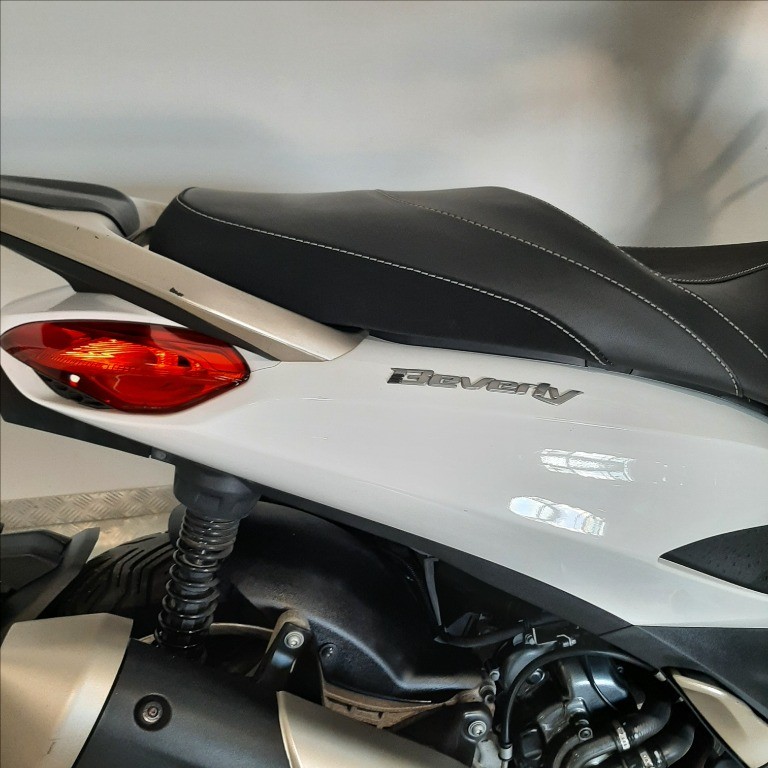 PIAGGIO Beverly 300 hpe abs-asr