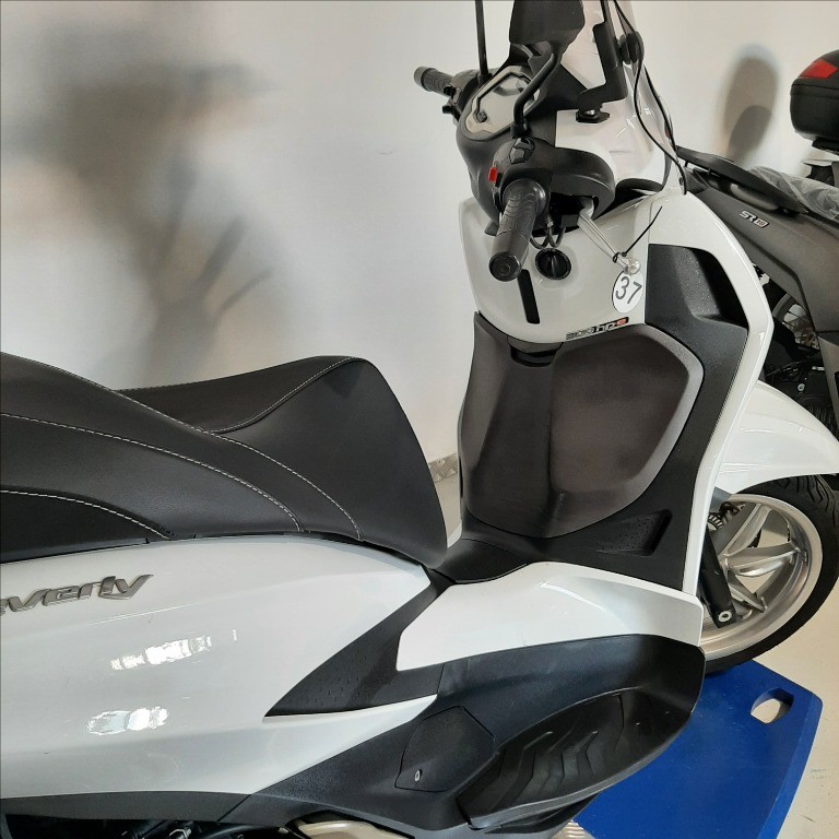 PIAGGIO Beverly 300 hpe abs-asr